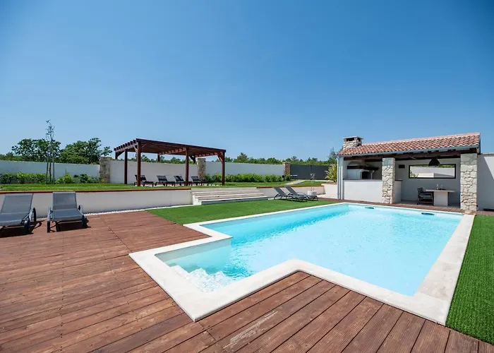 Casa Di Nikola