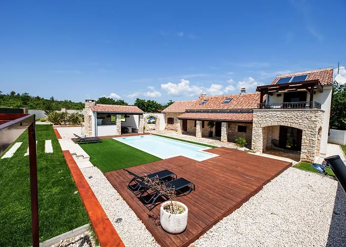 Casa Di Nikola