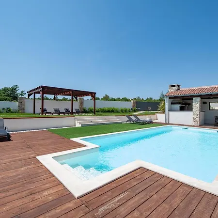 Casa Di Nikola