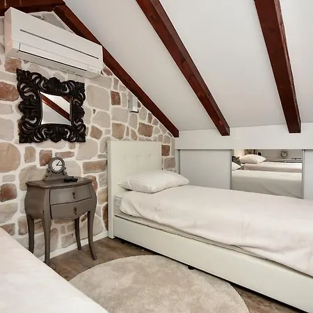 Casa Di Nikola *