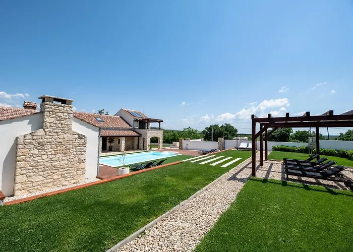 Casa Di Nikola
